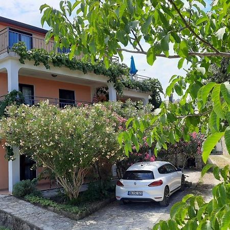 Apartments Coki Funtana Zewnętrze zdjęcie
