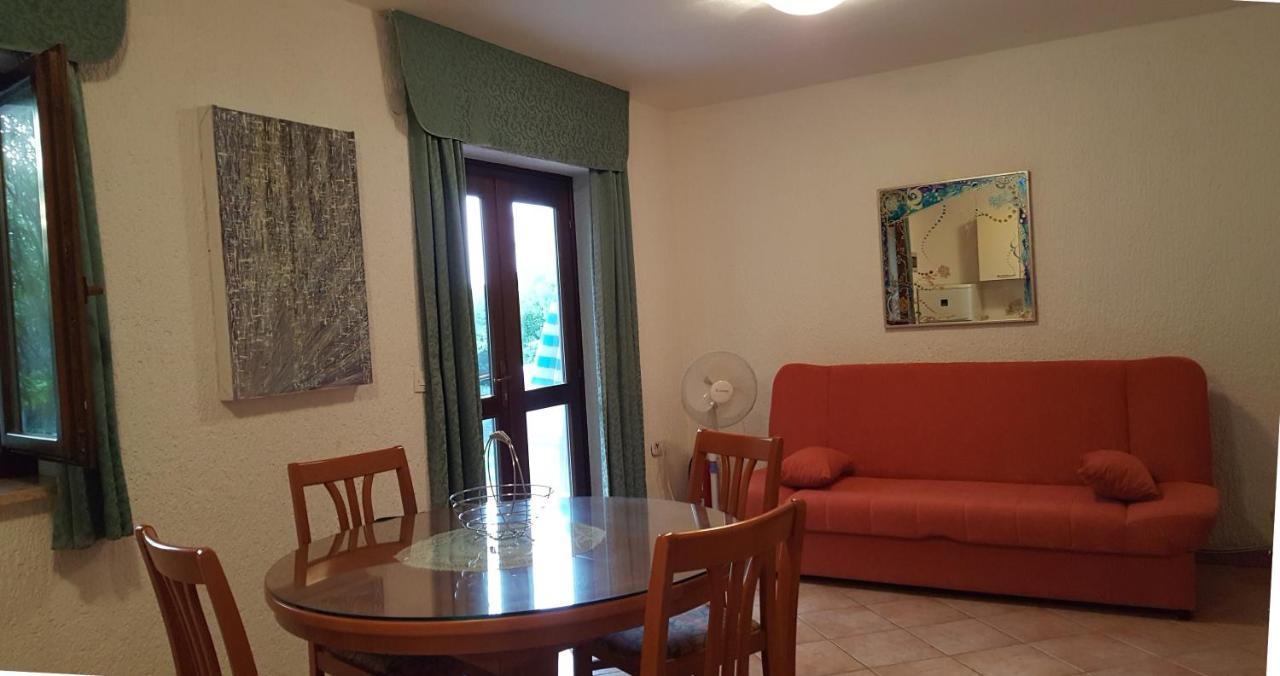 Apartments Coki Funtana Zewnętrze zdjęcie