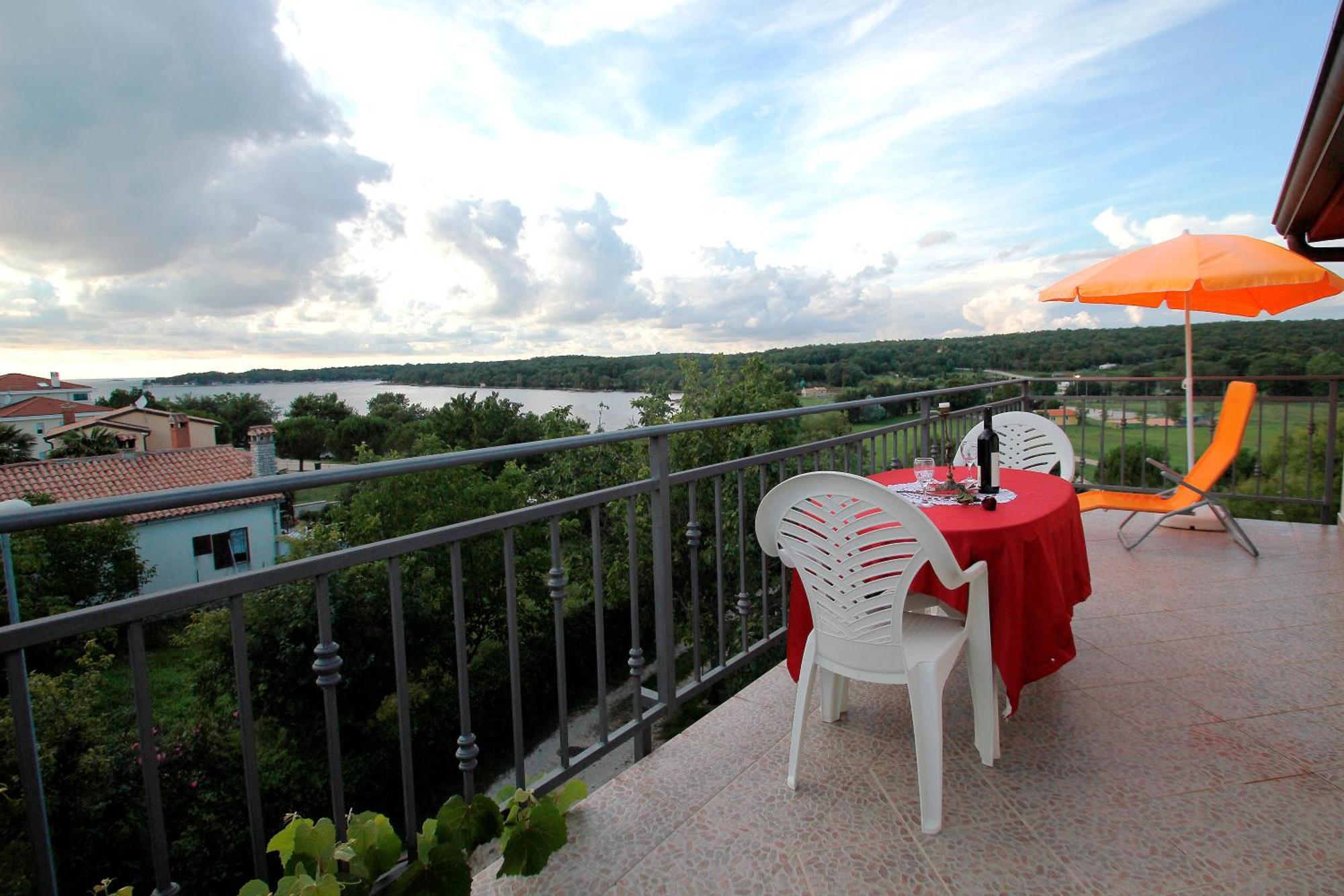 Apartments Coki Funtana Zewnętrze zdjęcie