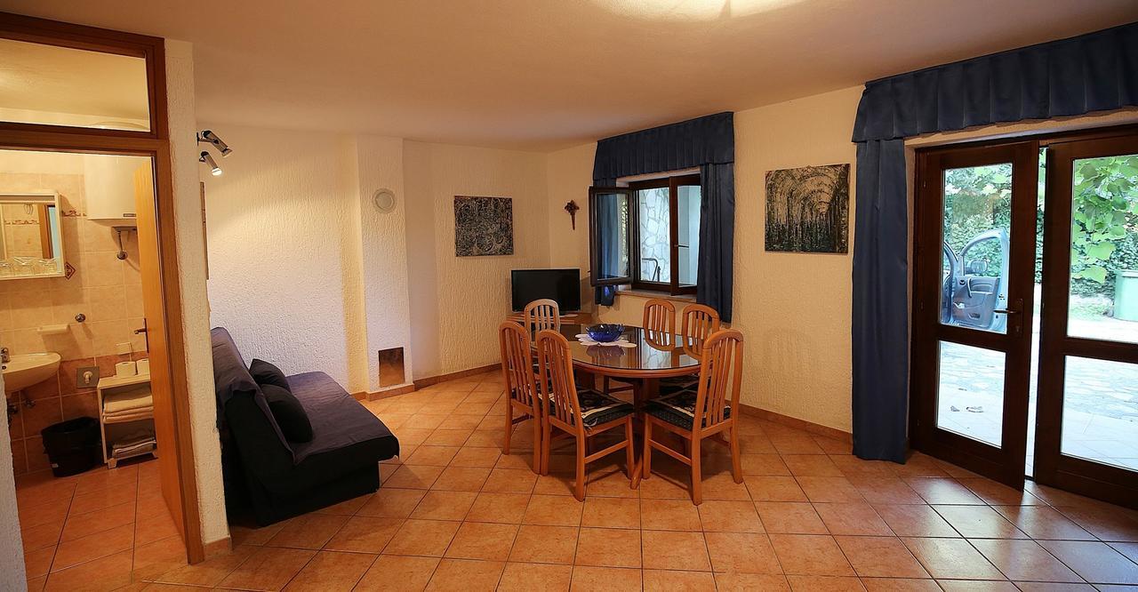 Apartments Coki Funtana Zewnętrze zdjęcie