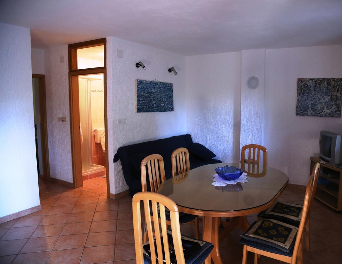 Apartments Coki Funtana Zewnętrze zdjęcie