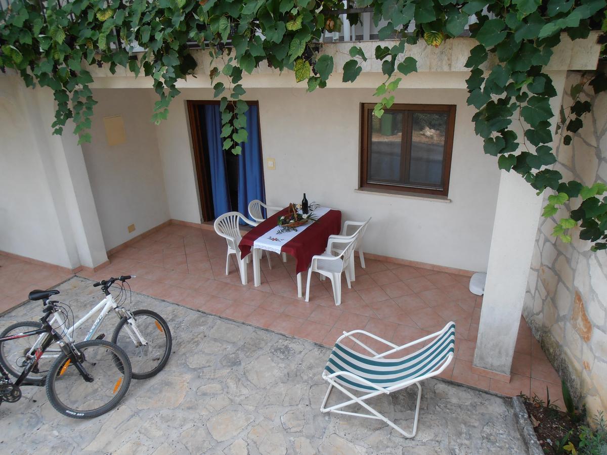 Apartments Coki Funtana Zewnętrze zdjęcie