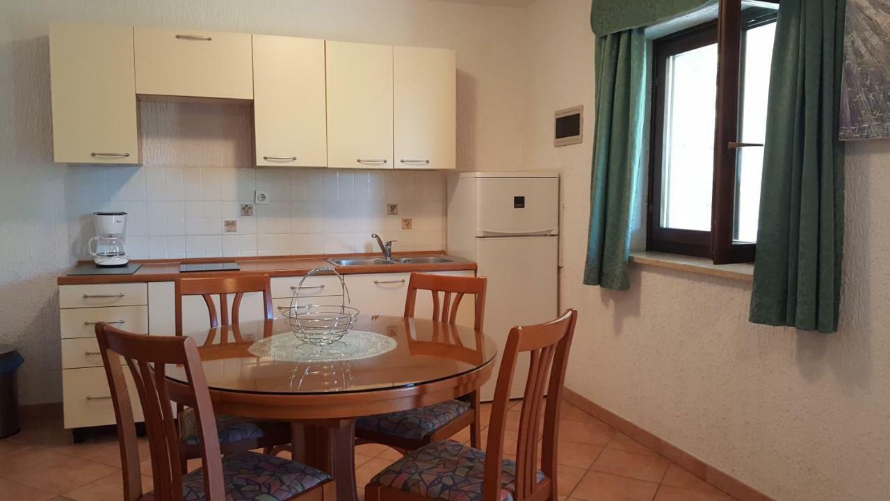 Apartments Coki Funtana Zewnętrze zdjęcie